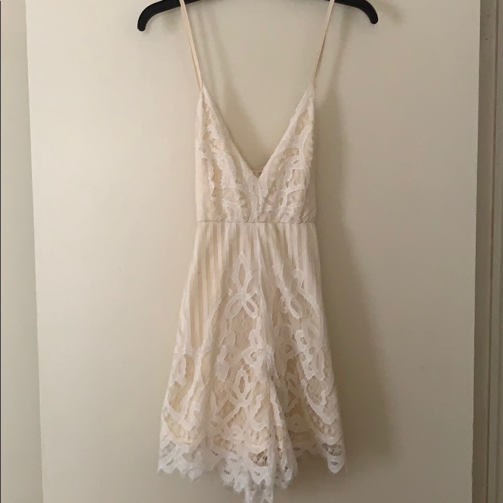 Beautiful NWOT Lace/Cream Romper!
